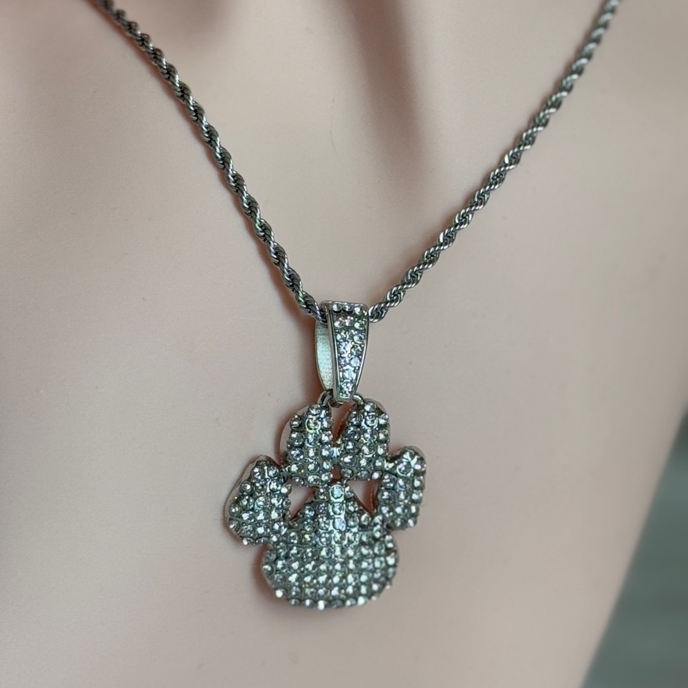 🐾 Paw Love Necklace Pendant With Zirconia 💎 - Picture 4 of 6